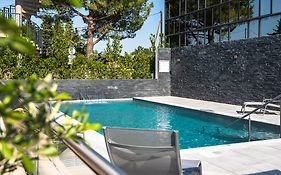 Radisson Hotel Aix En Provence  4*